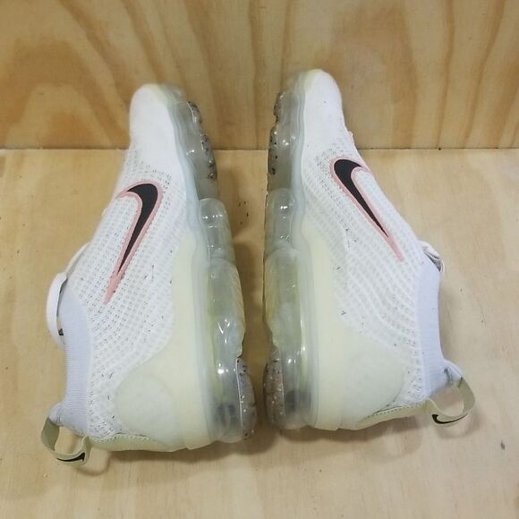 Nike Air VaporMax Flyknit 2021 Mens Size 11 1/2 DQ7758-100 - Picture 5 of 8